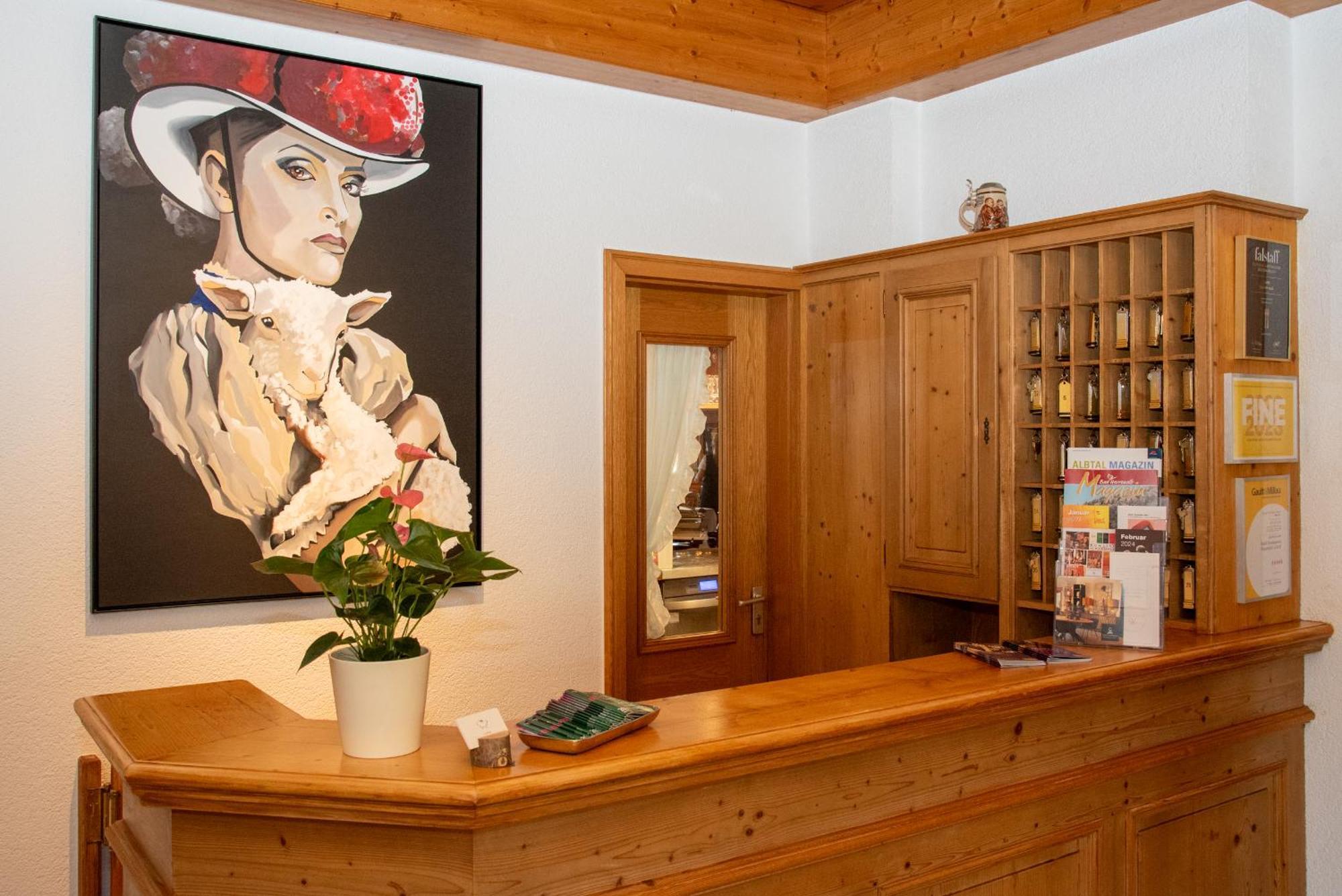 Hotel Restaurant Vinothek Lamm Bad Herrenalb Bagian luar foto