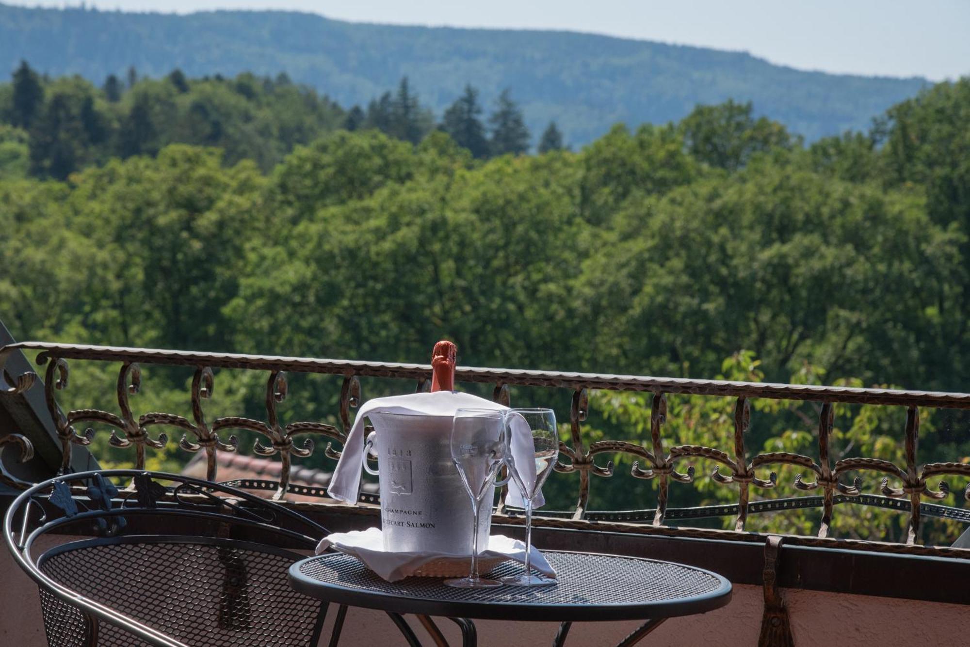Hotel Restaurant Vinothek Lamm Bad Herrenalb Bagian luar foto