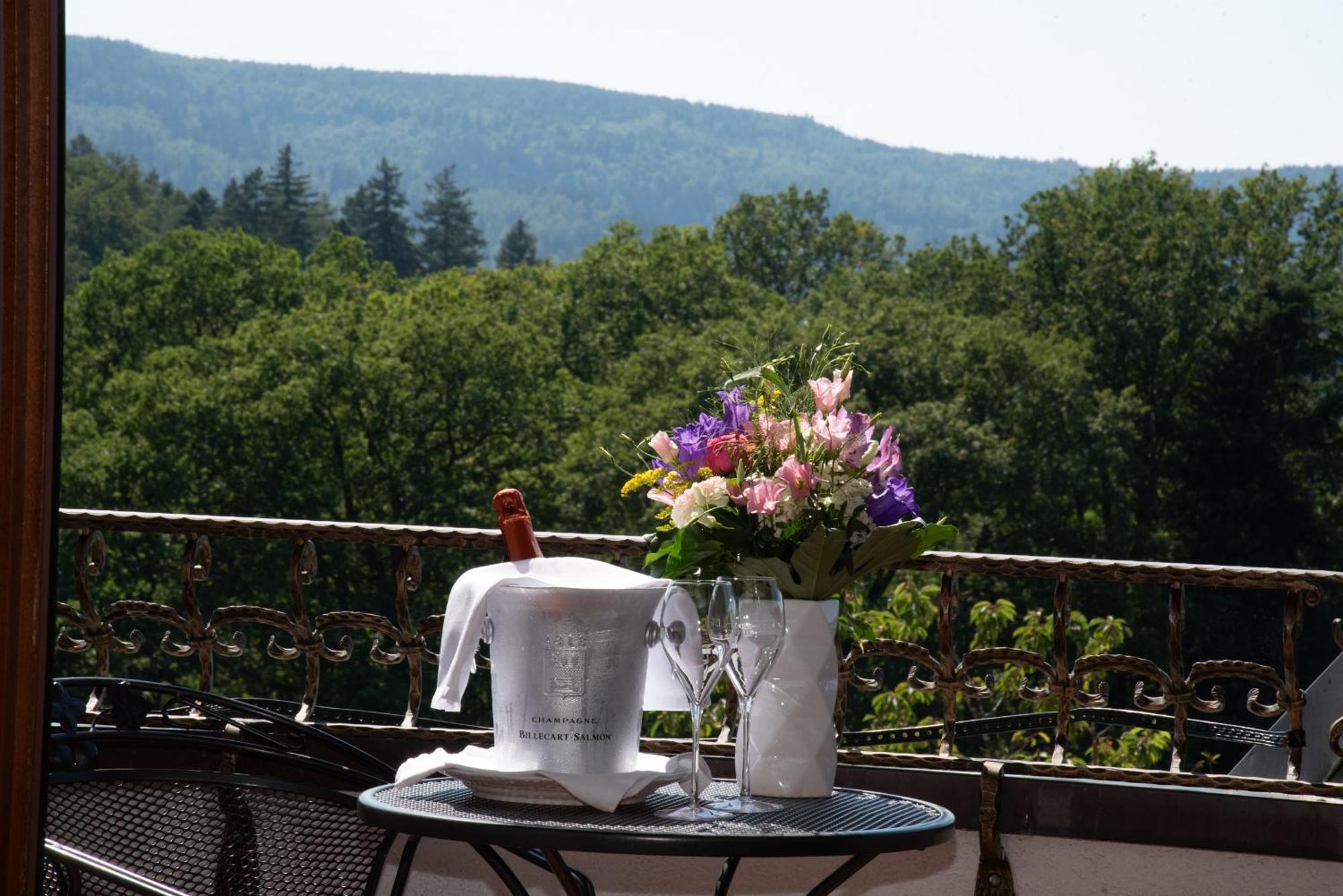 Hotel Restaurant Vinothek Lamm Bad Herrenalb Bagian luar foto