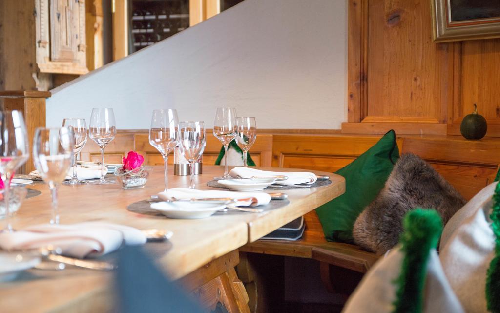 Hotel Restaurant Vinothek Lamm Bad Herrenalb Bagian luar foto