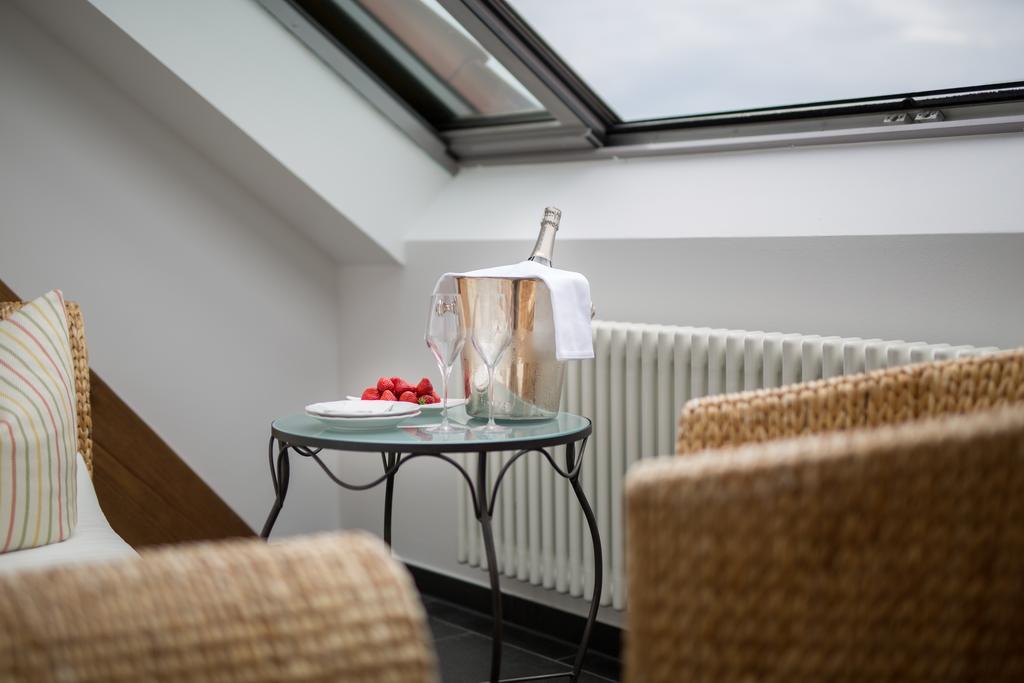 Hotel Restaurant Vinothek Lamm Bad Herrenalb Bagian luar foto