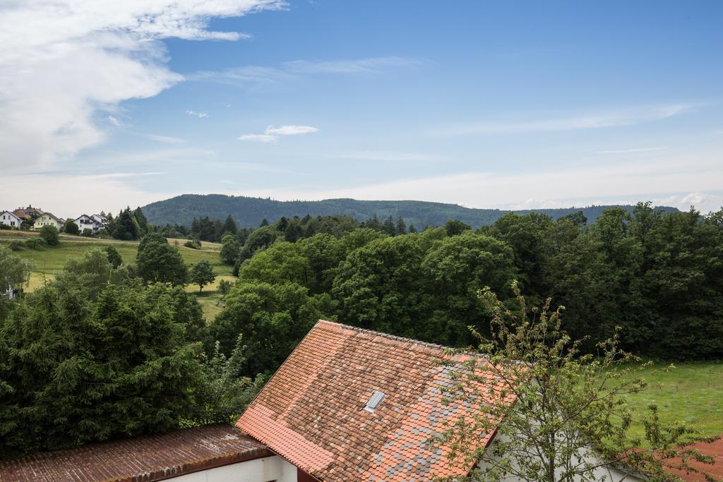 Hotel Restaurant Vinothek Lamm Bad Herrenalb Bagian luar foto