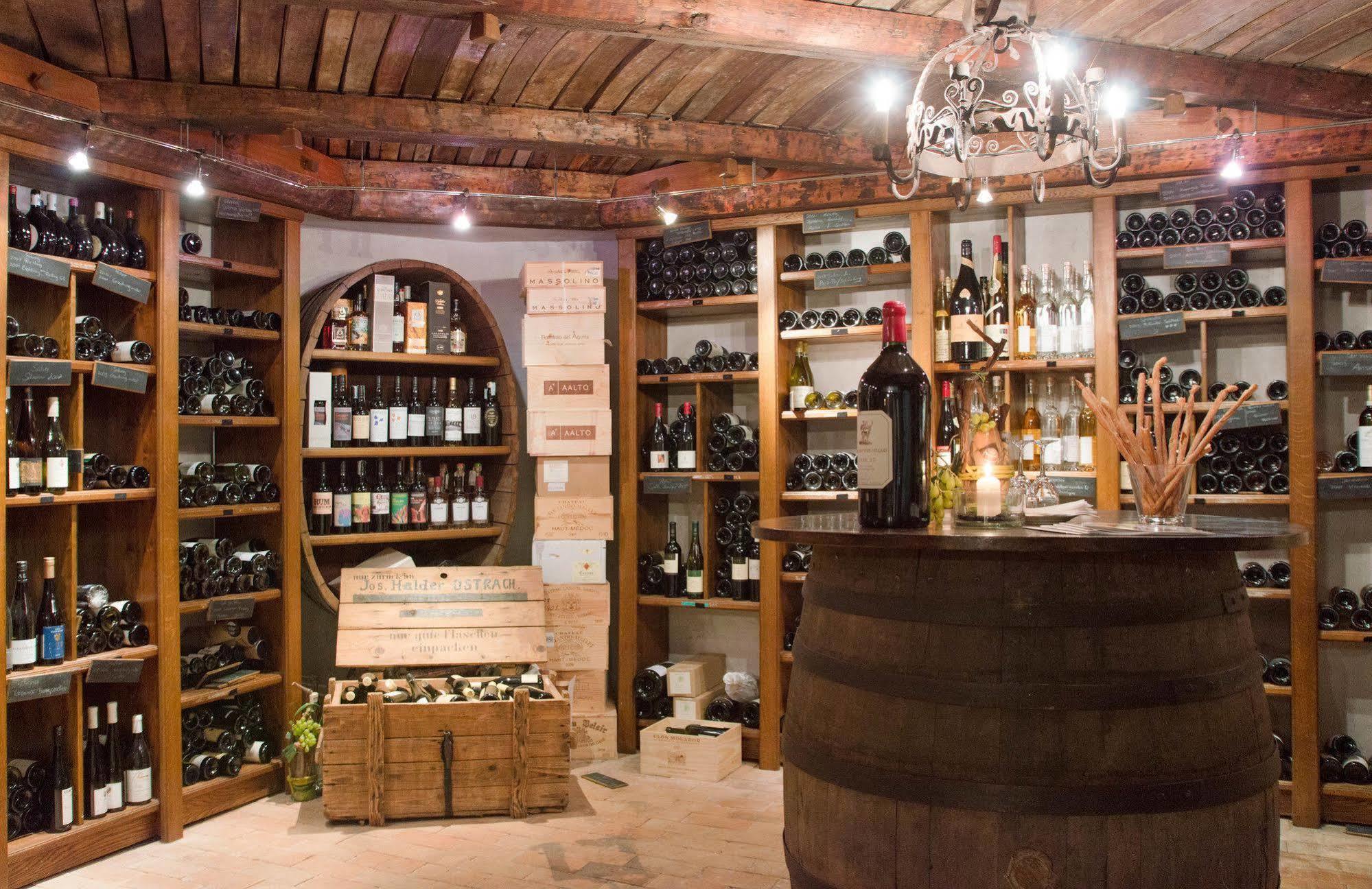 Hotel Restaurant Vinothek Lamm Bad Herrenalb Bagian luar foto